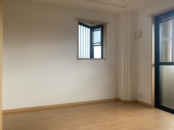 フルハウスA棟の物件内観写真